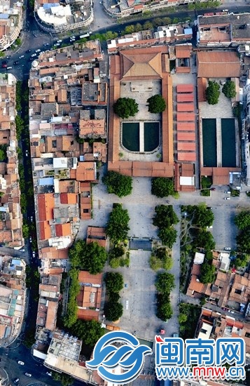 5.府文廟是集宋、元、明、清四朝建筑形式為一體的孔