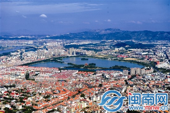 高空下,西湖公園、泉州博物館、閩臺緣博物館等構筑