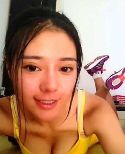 最美馬拉松女孩火了 跑步狂人要跑100個全程6