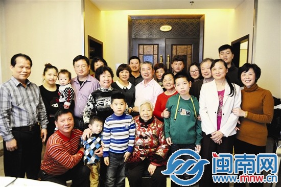 劉寶珠一家四代,人口眾多